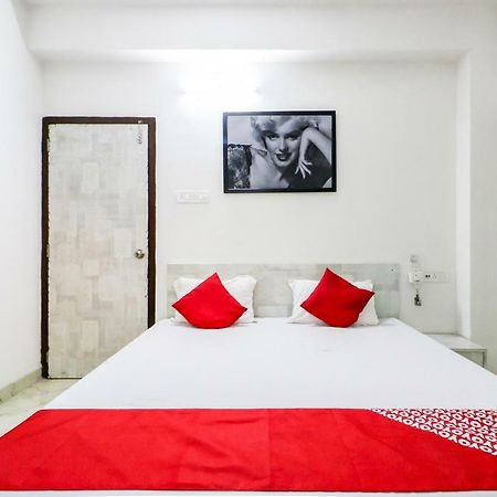 Oyo 30698 Hari Om Guest House Jādabpur Buitenkant foto