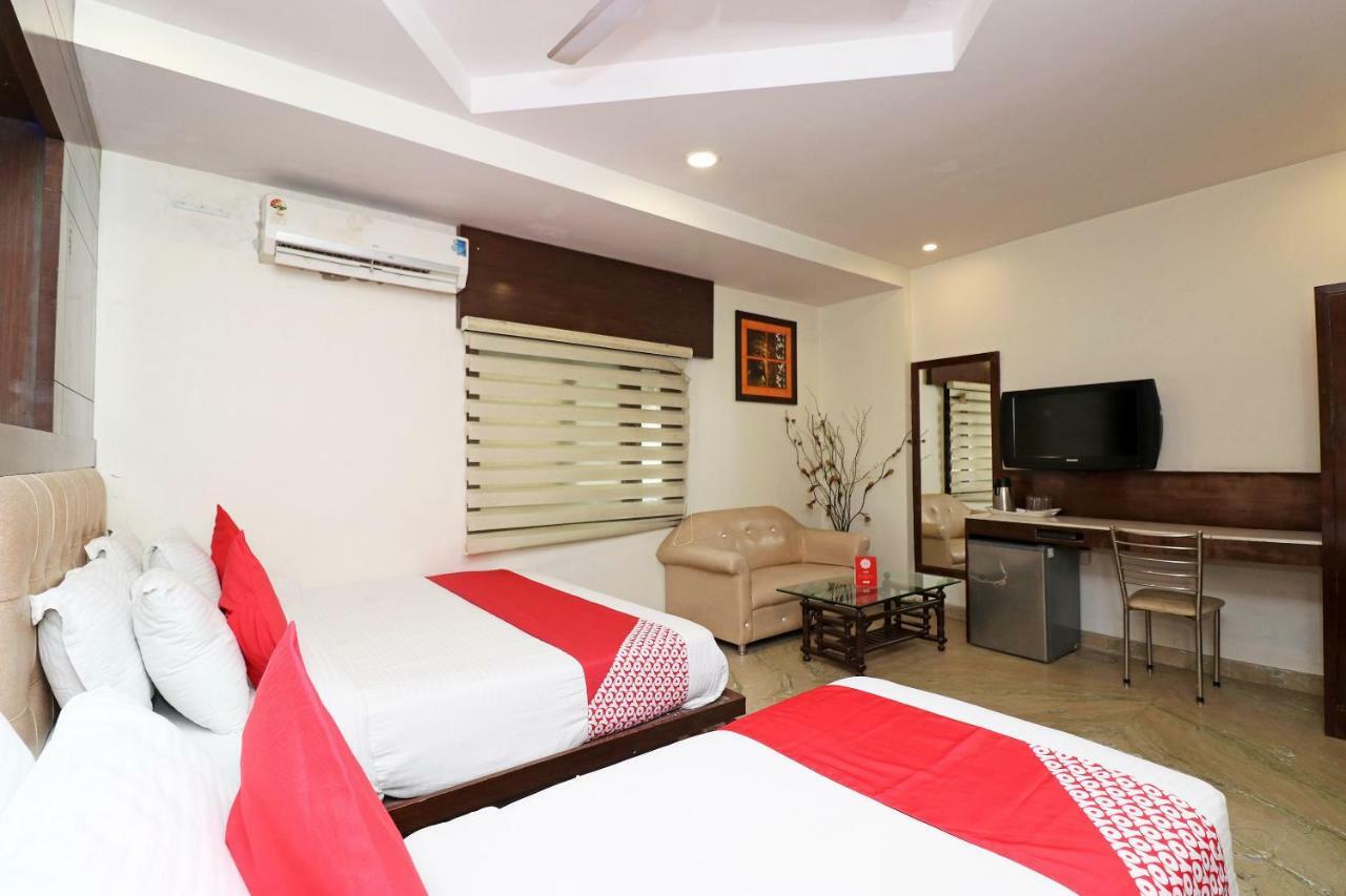 Oyo 30698 Hari Om Guest House Jādabpur Buitenkant foto