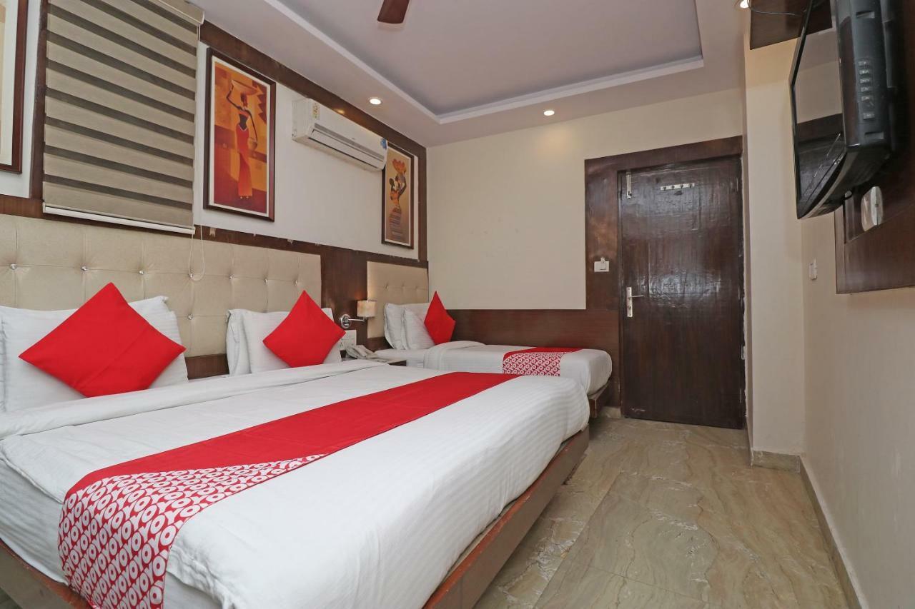 Oyo 30698 Hari Om Guest House Jādabpur Buitenkant foto