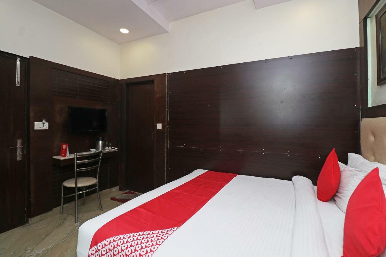 Oyo 30698 Hari Om Guest House Jādabpur Buitenkant foto