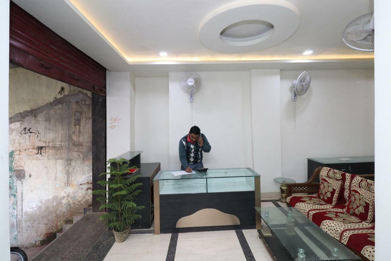 Oyo 30698 Hari Om Guest House Jādabpur Buitenkant foto