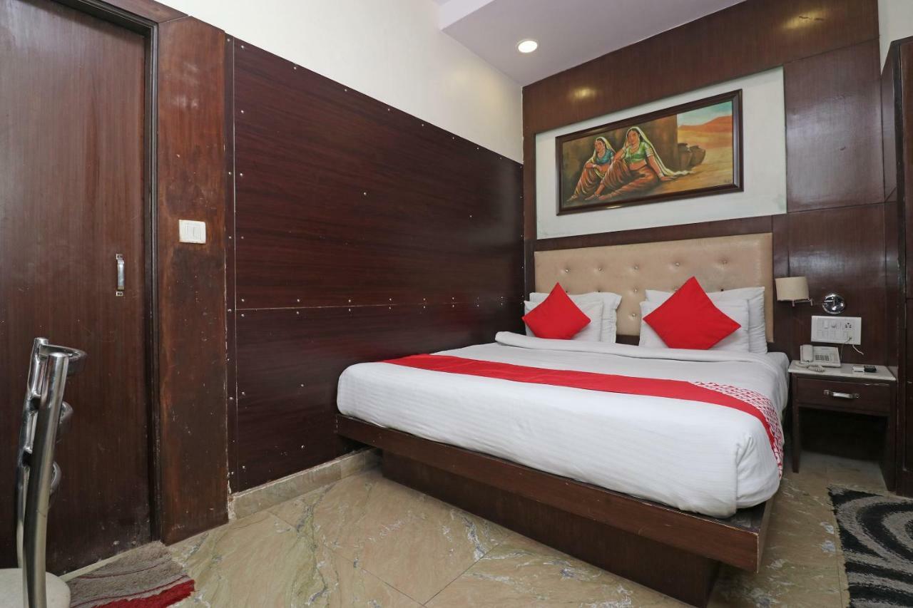 Oyo 30698 Hari Om Guest House Jādabpur Buitenkant foto