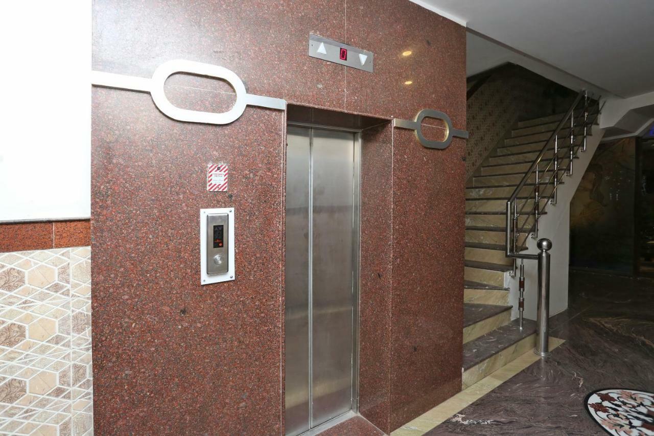 Oyo 30698 Hari Om Guest House Jādabpur Buitenkant foto