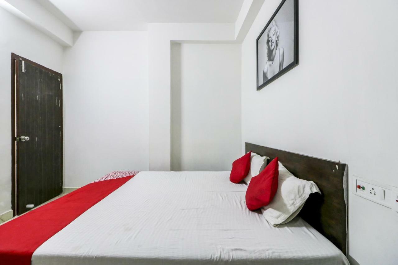 Oyo 30698 Hari Om Guest House Jādabpur Buitenkant foto